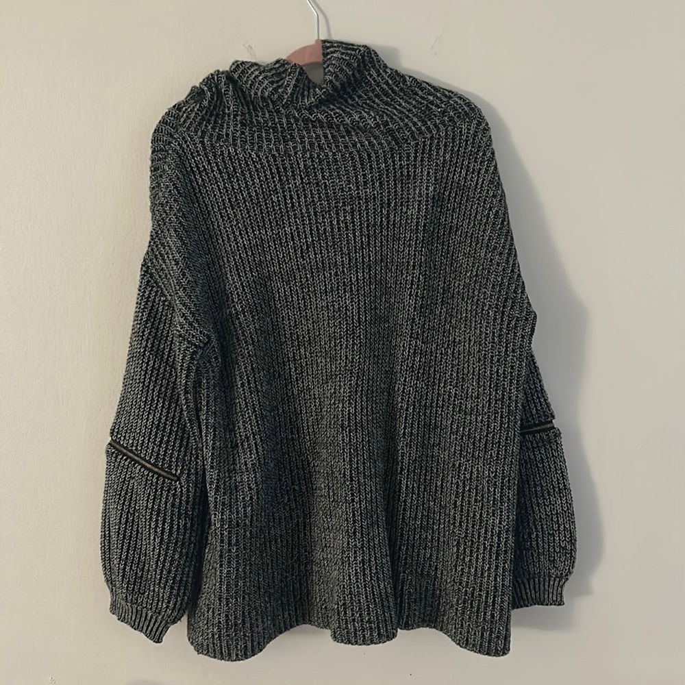 Black and white chunky sweater